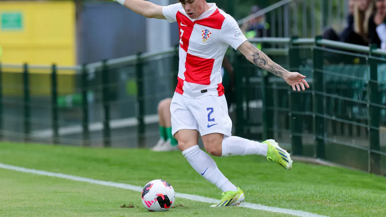 Noa Mikić na celowniku pięciu klubów. Newcastle szuka rywala dla Livramenta
