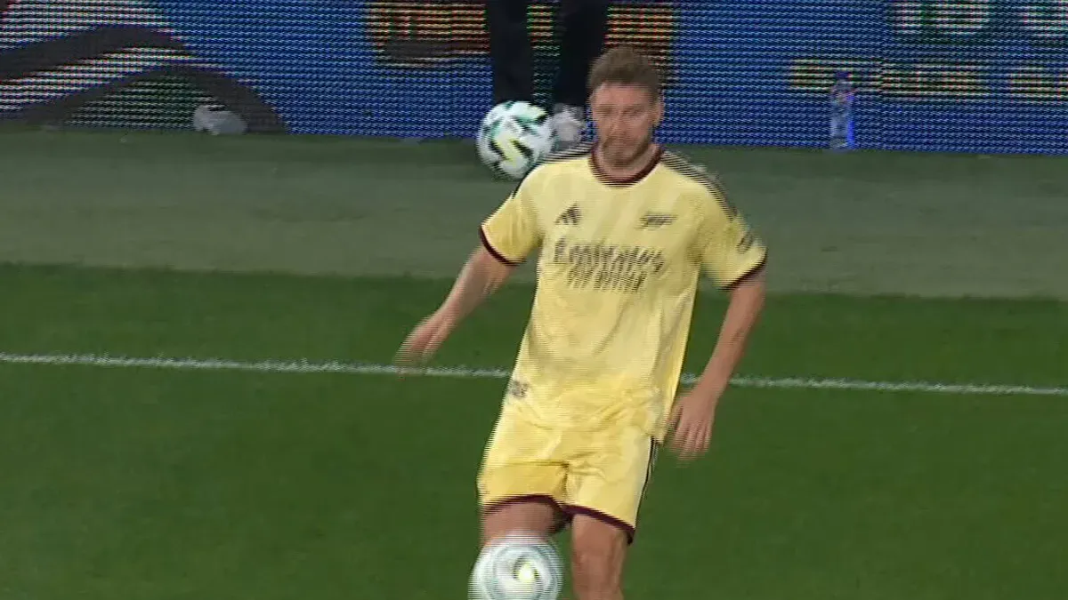 On wciąż to ma! Thierry Henry wciąż ma ten magiczny dotyk! Oglądaj Pires Legends