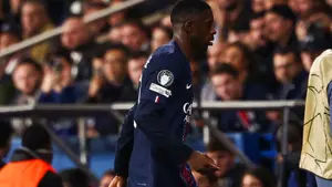 Ousmane Dembele kontuzjowany. Gwiazda PSG opuściła boisko