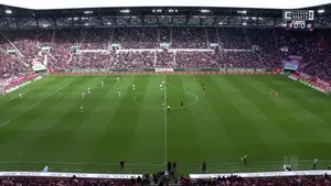 Panie neuer, co pan robisz !? Fatalny błąd bramkarza Bayernu w pierwszych sekundach meczu! Augsburg na