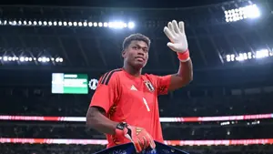 Paryż rusza po rewelację Serie A. Na stole 35 milionów, ale jest jeden poważny problem
