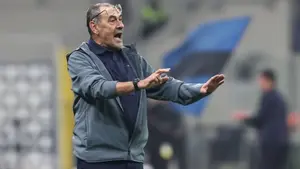 Pat w Rzymie. Sarri i Lazio czekają, aż druga strona wykona pierwszy ruch