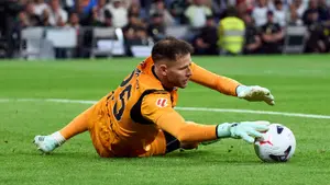 Péter Gulácsi nie zagra z Napoli po napadzie na jego dom