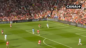 Phil Foden wylatuje z boiska! Czerwień w derbach Manchesteru!