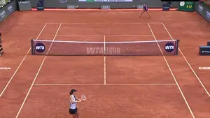 Piękna wymiana zakończona punktem Igi Świątek! Transmisja meczu w CANAL+: