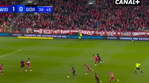Piękny gol kacpra urbańskiego! Soczysty strzał piłkarza Górnika Zabrze!