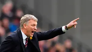 Po nieudanym transferze Moyes sprawdzi Alcaraza na środku ataku