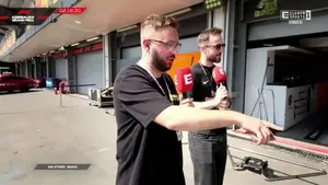 Porządek w garażu McLarena. Podnośniki i pistolety czekają już na start wyścigu Nasz IRL z padoku F1 w Baku