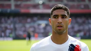 Potężny cios w PSG przed rewanżem z Bayernem. Kluczowy piłkarz nie poleciał do Monachium