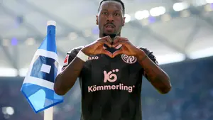 Potulski i spółka uciszyli Volksparkstadion. Mainz rozbiło rywali w pył.