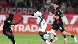 Premier League interesuje się Bakolą. To zła wiadomość dla Juventusu