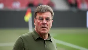 Prowadził 3:1 i nagle wszystko się zawaliło. Hecking grzmi po klęsce: To nie jest poziom Bundesligi!