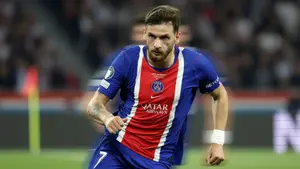 PSG nie rezygnuje z Kvaratskhelii. Chce przedłużyć kontrakt do 2032 roku