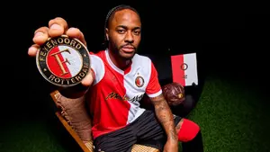 Raheem Sterling ma problemy w Feyenoordzie tuż po transferze