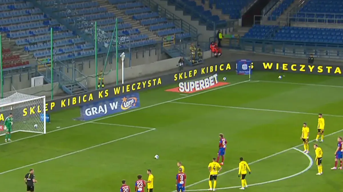 Raków odwraca mecz! Lamine Diaby-Fadiga najpierw wyrównuje z karnego, po czym daje prowadzenie gościom!
