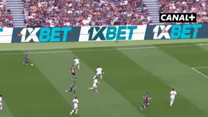 Raphinha! Perfekcyjny rzut karny! FC Barcelona prowadzi! Oglądaj w CANAL+: