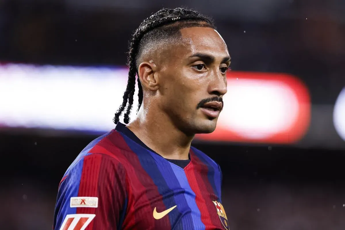 Raphinha przewiduje kolejne starcie z PSG po porażce Barcelony w Lidze Mistrzów