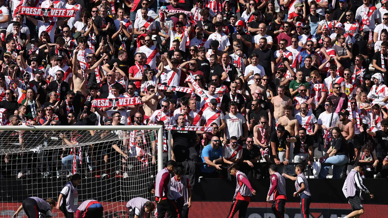 Rayo – Athletic odwołany po protestach. Na murawę poleciały nawet krzesełko i jedzenie