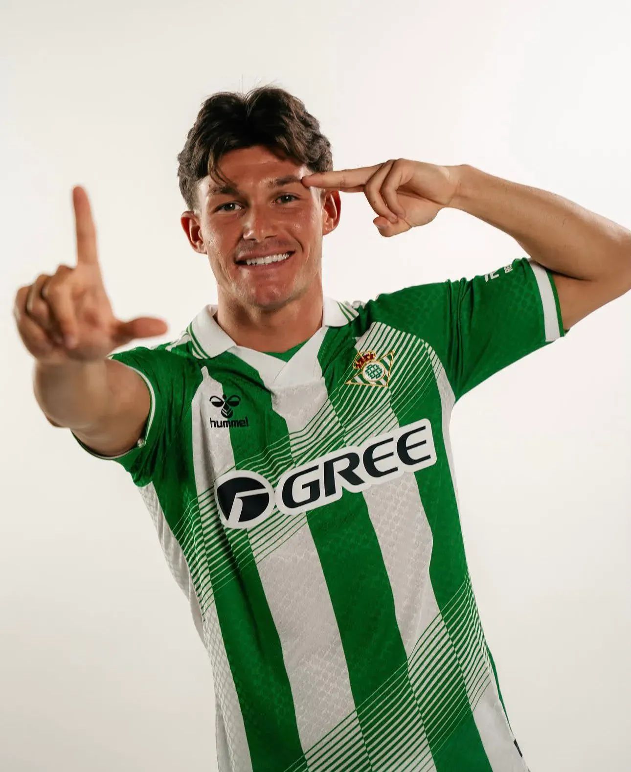 Real Betis zabezpiecza przyszłość swojej nowej gwiazdy. Gigantyczna klauzula w kontrakcie