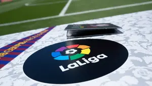 Real Madryt uciekł spod topora w derbach. Barcelona drżała o wynik do samego końca