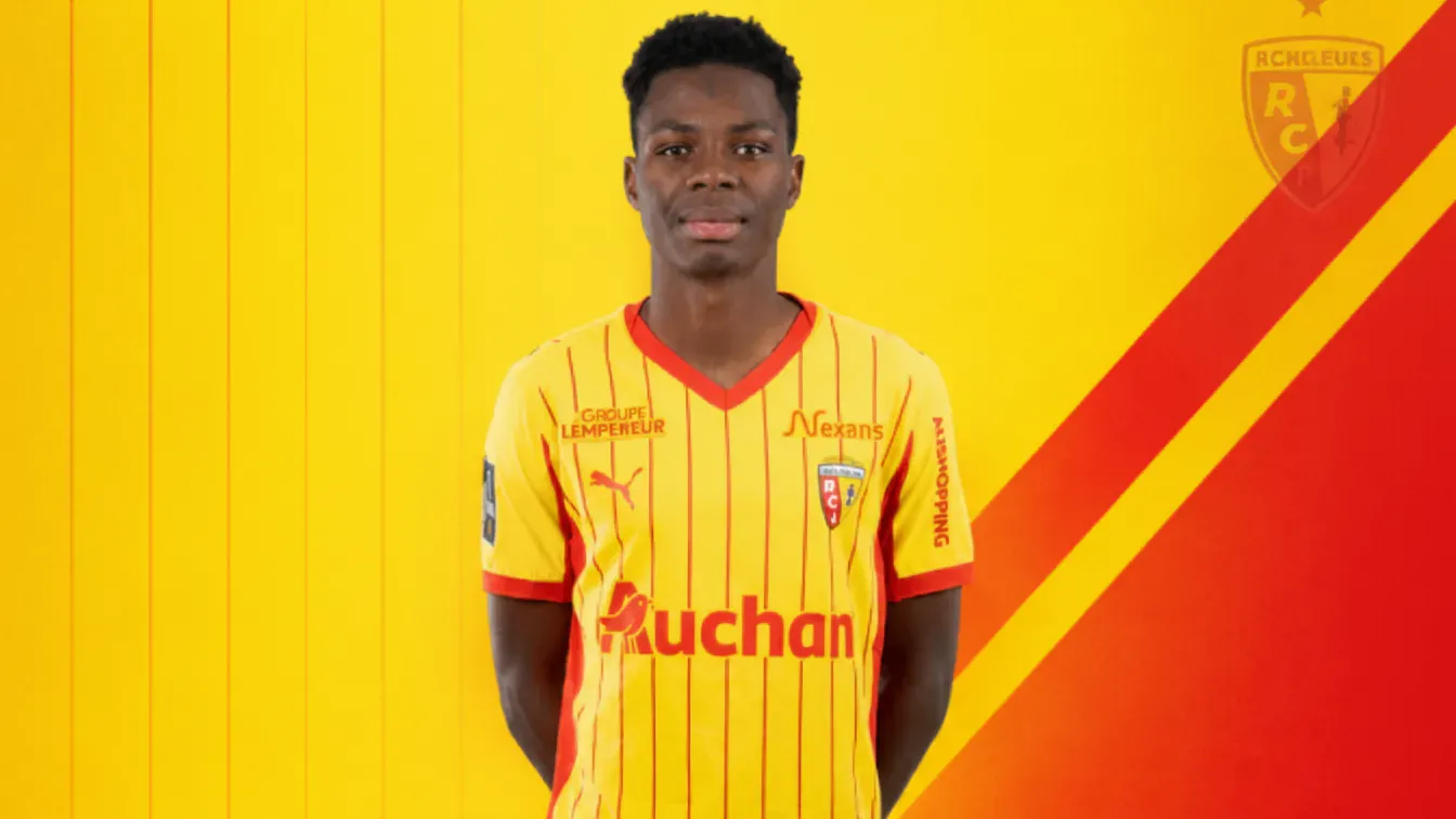 Rekordowy transfer w Ligue 1. Gwiazda opuściła zgrupowanie i leci do Londynu