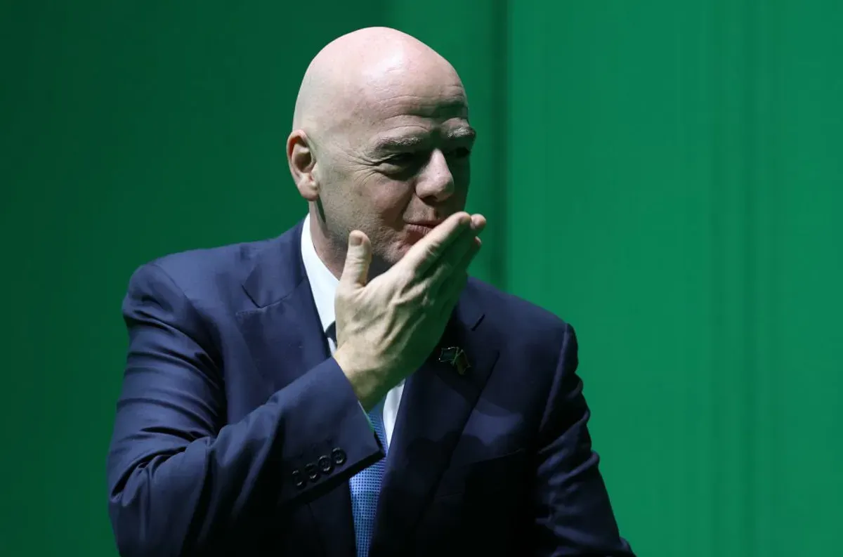 Rewolucyjna zmiana w przepisach? Infantino zapowiada czerwone kartki