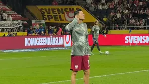 Robert Lewandowski w doskonałym humorze przed spotkaniem ze Szwecją