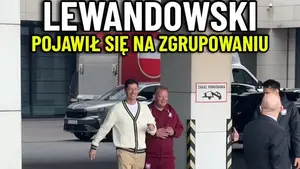 "robert! ROBERT!" Robert Lewandowski przyjechał na zgrupowanie reprezentacji Polski przed meczami Ligi Narodów
