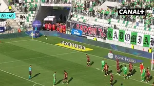 Roberto alveeeeees! Co za gol na remis! Oglądaj w CANAL+: