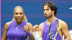 Robił to na korcie przy Serenie Williams. Carlos Alcaraz zaskoczył legendarną tenisistkę