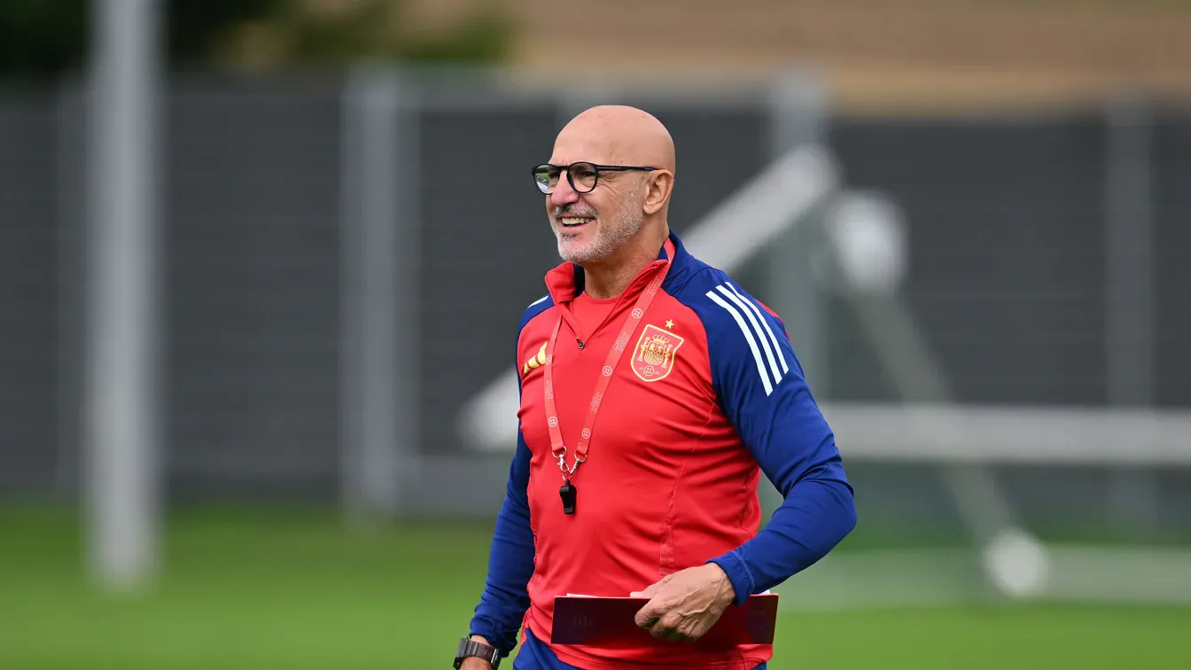 Rodri odrzucił Real Madryt dla Barcelony. Selekcjoner Hiszpanii ujawnia kulisy