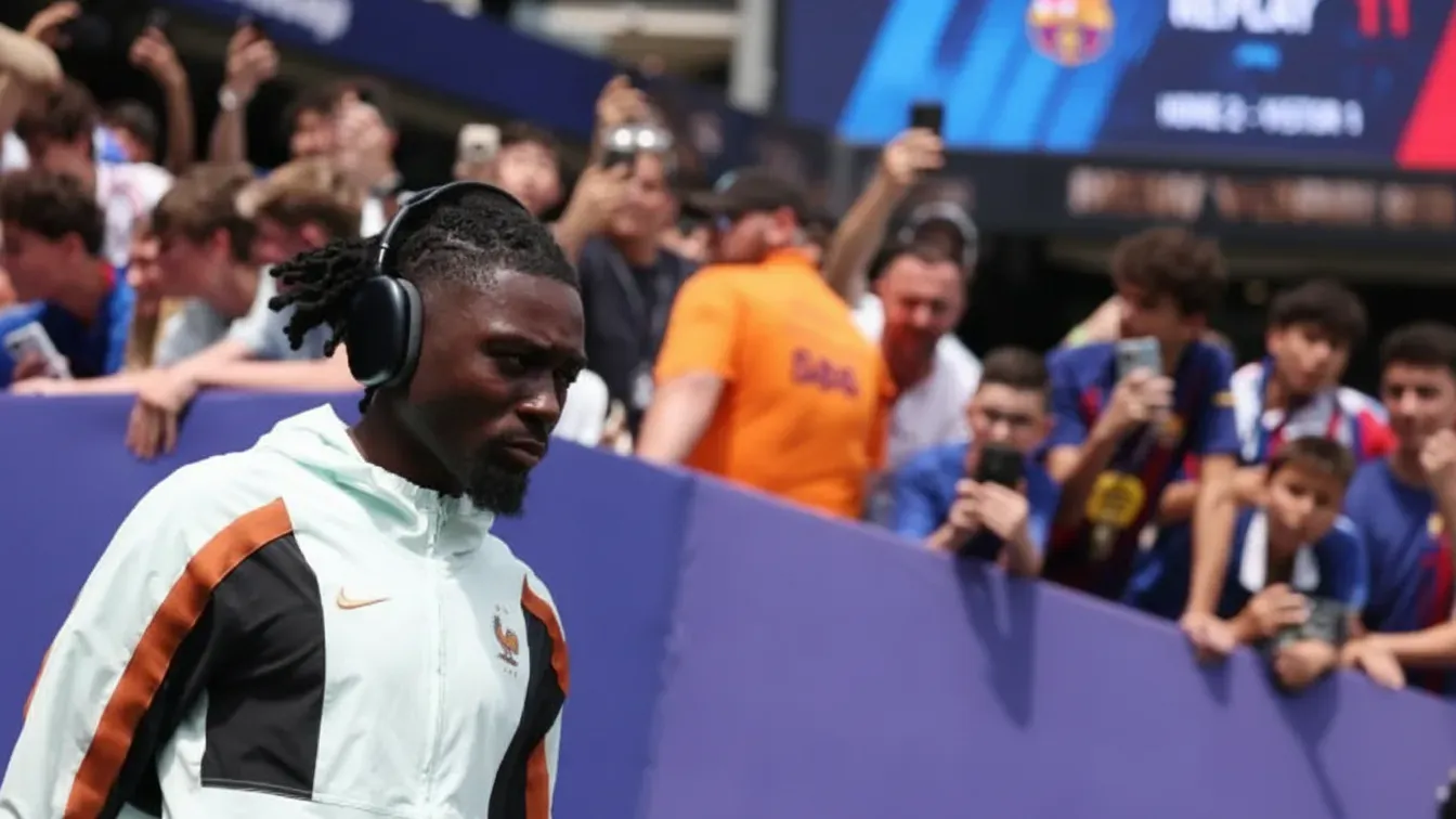 Roma straci Manu Konégo na kilka tygodni? Pomocnik może nie zagrać dla Francji