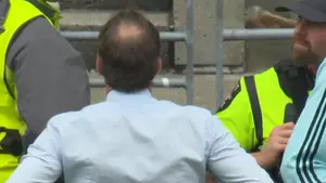 Rudi Garcia nie mógł patrzeć na rzut karny wykonywany przez Tchouameniego w dogrywce meczu z Senegalem