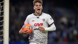 Sassuolo przeprowadza ofensywną rewolucję. Sebastiano Esposito zastąpi kluczowego snajpera