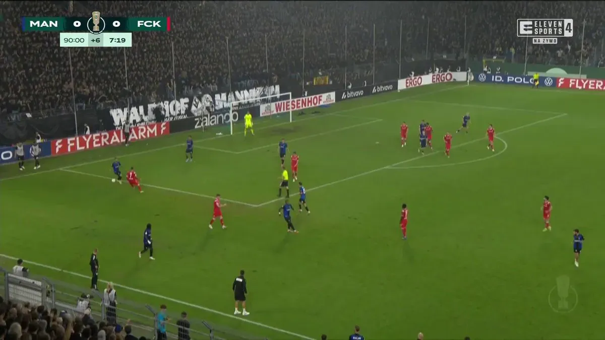Sceny w mannheim! Po ostatnim gwizdku doszło do awantury między piłkarzami, a napięta atmosfera przeniosła się na trybun