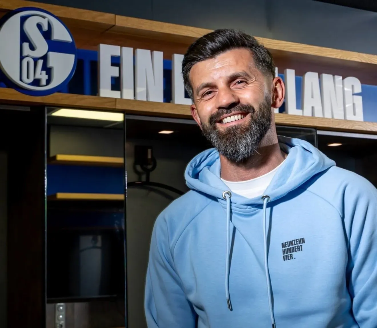Schalke 04 podjęło kluczową decyzję. Miron Muslic zostaje w klubie na dłużej