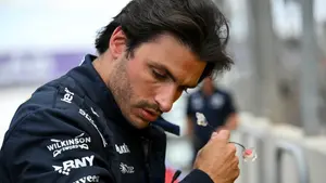 Sędziowie byli nieubłagani. Carlos Sainz ukarany w sposób, jakiego Formuła 1 jeszcze nie widziała