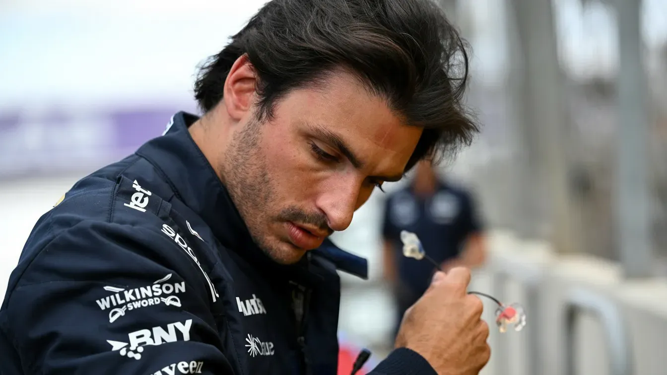 Sędziowie byli nieubłagani. Carlos Sainz ukarany w sposób, jakiego Formuła 1 jeszcze nie widziała
