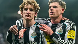Sensacja w Premier League. Newcastle grało w dziesiątkę i zatrzymało Manchester United