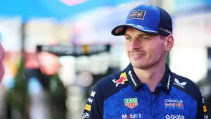Sensacyjne wieści o Verstappenie. Mistrz F1 podjął decyzję, pojedzie Mercedesem!
