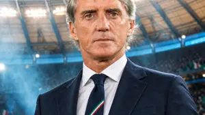 Sensacyjny powrót na ławkę trenerską Włoch. Roberto Mancini zastąpi wielką legendę