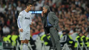 Sensacyjny powrót stał się faktem. Florentino Perez postawił na swoim, kontrowersyjny wybór