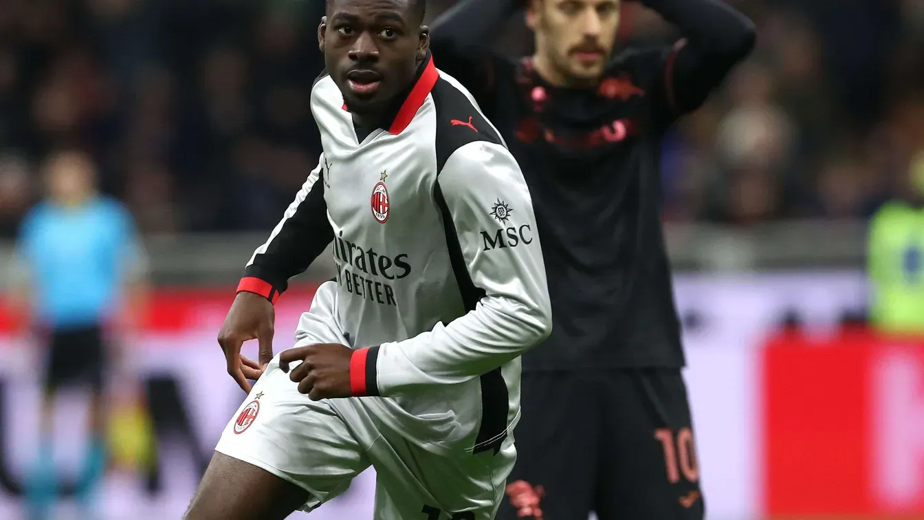 Sevilla dopięła swego w sprawie pomocnika. AC Milan wynegocjował jednak lepsze warunki