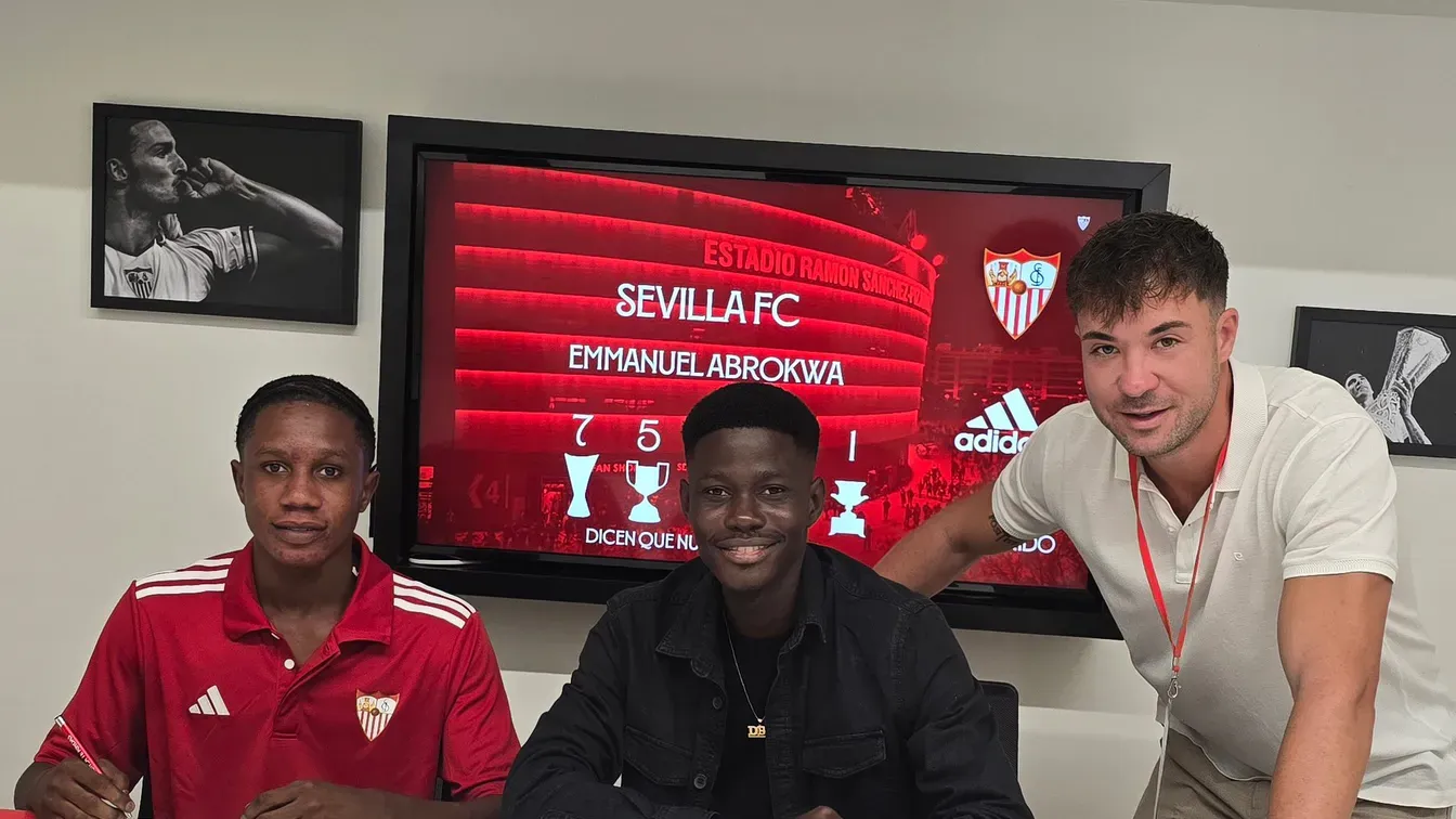 Sevilla sfinalizowała historyczny transfer. Emmanuel Abrokwa podpisał kontrakt