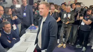 Skandal przy urnach w Barcelonie. Gwiazdor odesłany z kwitkiem, nie pozwolili mu zagłosować