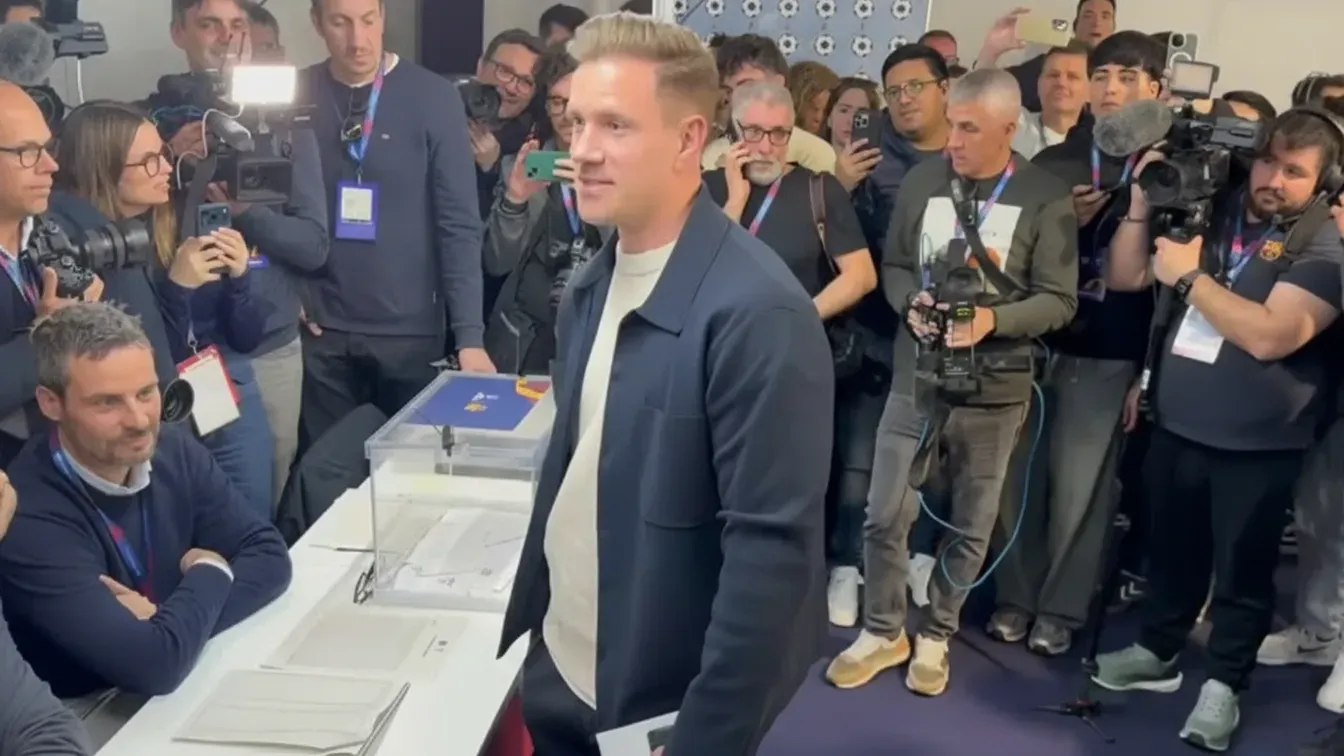 Skandal przy urnach w Barcelonie. Gwiazdor odesłany z kwitkiem, nie pozwolili mu zagłosować