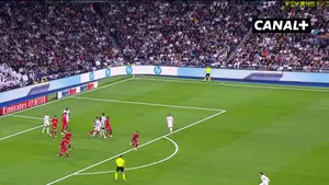 Słyszysz "gol z dystansu" - myślisz. Fede Valverde! Urugwajczyk świętuje dzisiaj swoje 28. urodziny! LaLiga EA Sports og