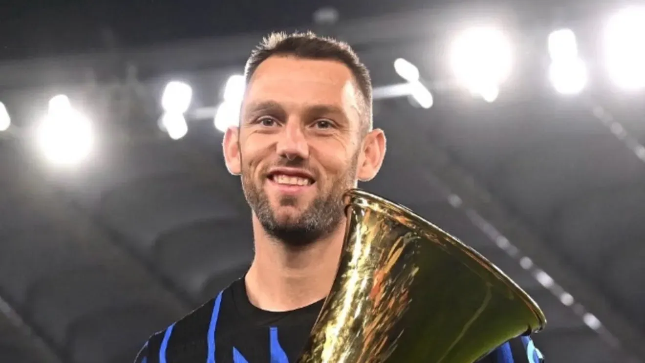 Stefan de Vrij blisko sensacyjnego transferu. Doświadczony obrońca opuszcza Inter Mediolan