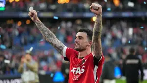 Strzelił 31 goli w sezonie i wywołał transferowe szaleństwo. Wielkie kluby walczą o snajpera AZ