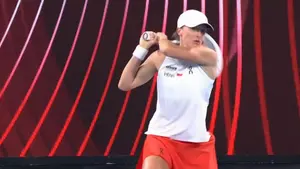 Świątek - Sakkari transmisja za darmo: Gdzie oglądać mecz dzisiaj na żywo, o której godzinie ćwierćfinał WTA Doha 2026? (12 lutego)
